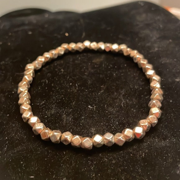 8” gold plated mixed metal stackable stretch beaded bracelet w/45 beads - Picture 4 of 10